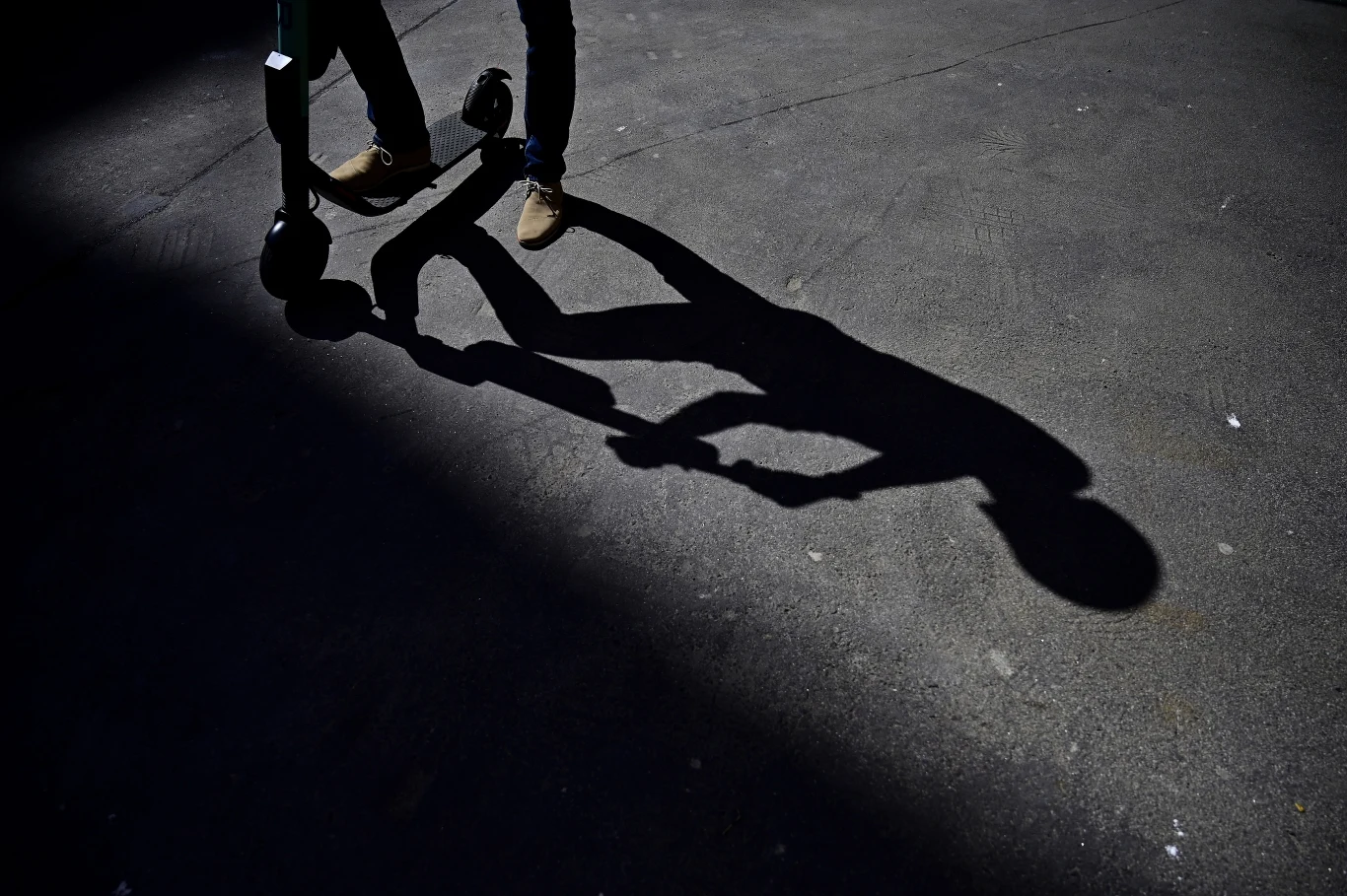 Elektryczne hulajnogi wzbudzają wiele kontrowersji