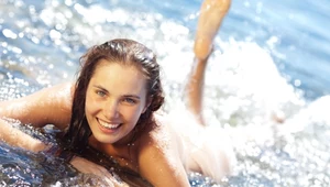 ​W Barcelonie kobiety mogą pływać topless na publicznych basenach