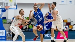 Aaron Cel (pierwszy z prawej)