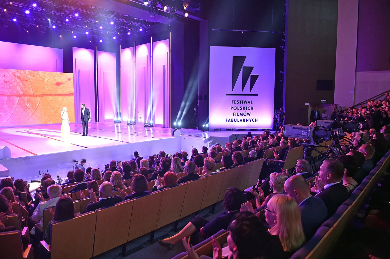 Zdjęcie z gali zamknięcia 43. FPFF w Gdyni. Czy 45. edycja festiwalu odbędzie się w Teatrze Muzycznym, jeszcze nie wiadomo Zdjęcie z gali zamknięcia 43. FPFF w Gdyni. Czy 45. edycja festiwalu odbędzie się w Teatrze Muzycznym, jeszcze nie wiadomo