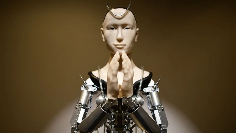Także robot może głosić buddyzm Także robot może głosić buddyzm