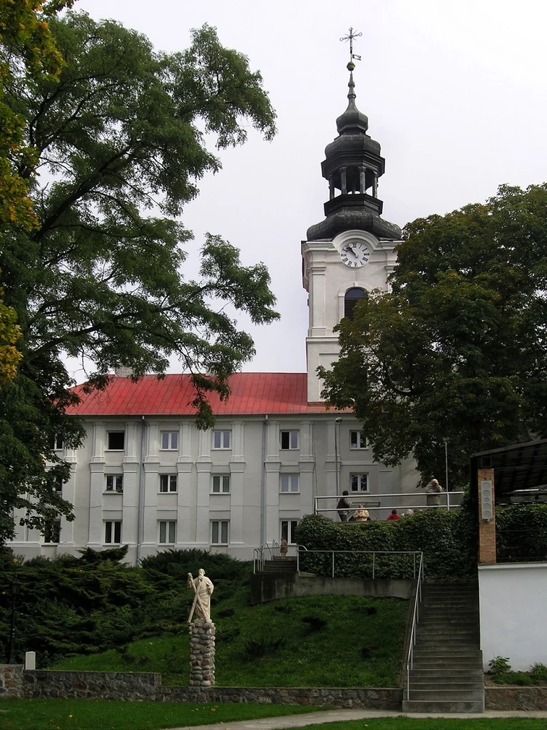 Kościół i klasztor Karmelitów w Oborach