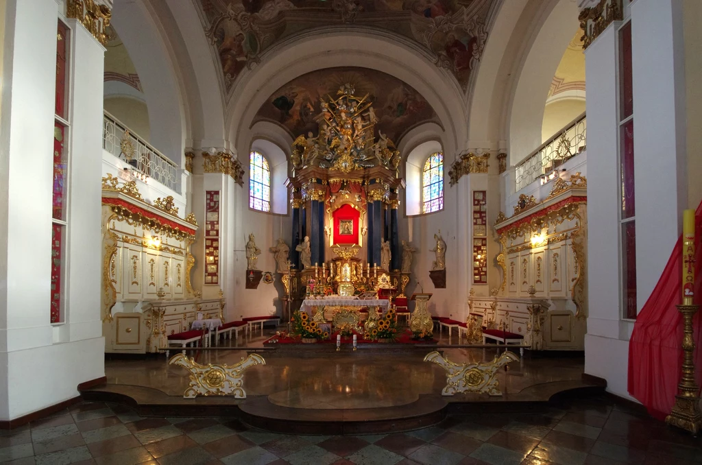 Bazylika i Sanktuarium Matki Bożej Rokitniańskiej Cierpliwie Słuchającej