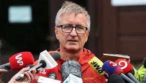 Naczelnik TOPR Jan Krzysztof podczas konferencji prasowej