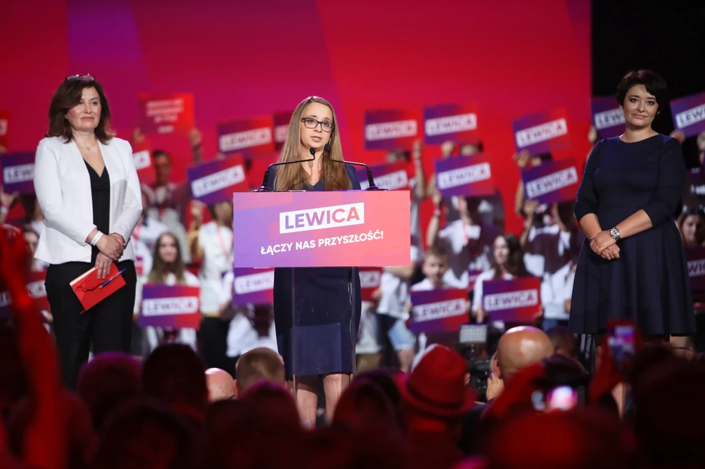 Członkini Wiosny Beata Maciejewska, członkini Zarządu Krajowego Lewicy Razem Marcelina Zawisza oraz rzeczniczka SLD Anna Maria Żukowska, podczas konwencji programowej Lewicy