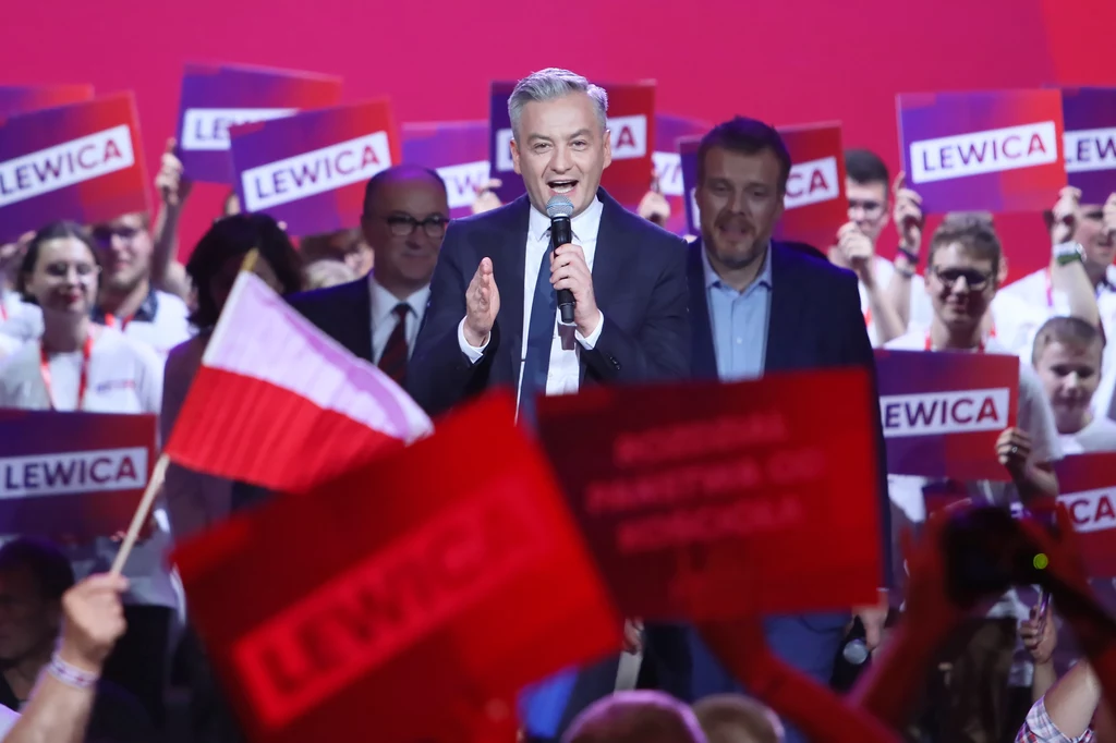  "Ksiądz w przeciętnej parafii w Polsce płaci ok. 240 zł podatku. To jest kilkakrotnie mniej niż w tej samej parafii jego parafianin prowadzący zakład fryzjerski albo warsztat samochodowy. Koniec z przywilejami podatkowymi. Sprawiedliwie opodatkujemy Kościół, wprowadzimy w kościołach i parafiach kasy fiskalne dla księży, zlikwidujemy Fundusz Kościelny i opodatkujemy tacę” – mówił Biedroń podczas swojego wystąpienia. 