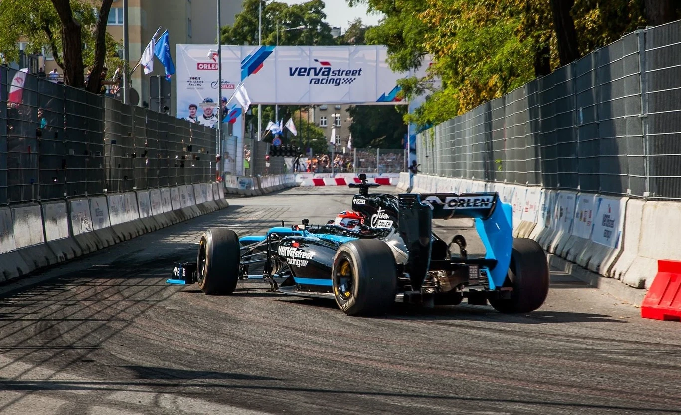 Robert Kubica jeździł bolidem z 2013 roku zespołu Lotus