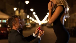 Ervan Pratama z indonezyjskiej Jawy Wschodniej zrezygnował z pierścionka oświadczynowego i poprosił swoją wybrankę o rękę przy użyciu... podzespołów do budowy komputera