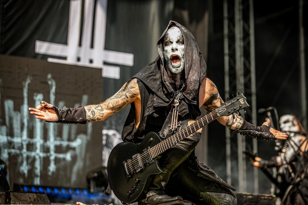 Nergal (Behemoth) szykuje specjalne niespodzianki na jesienną trasę