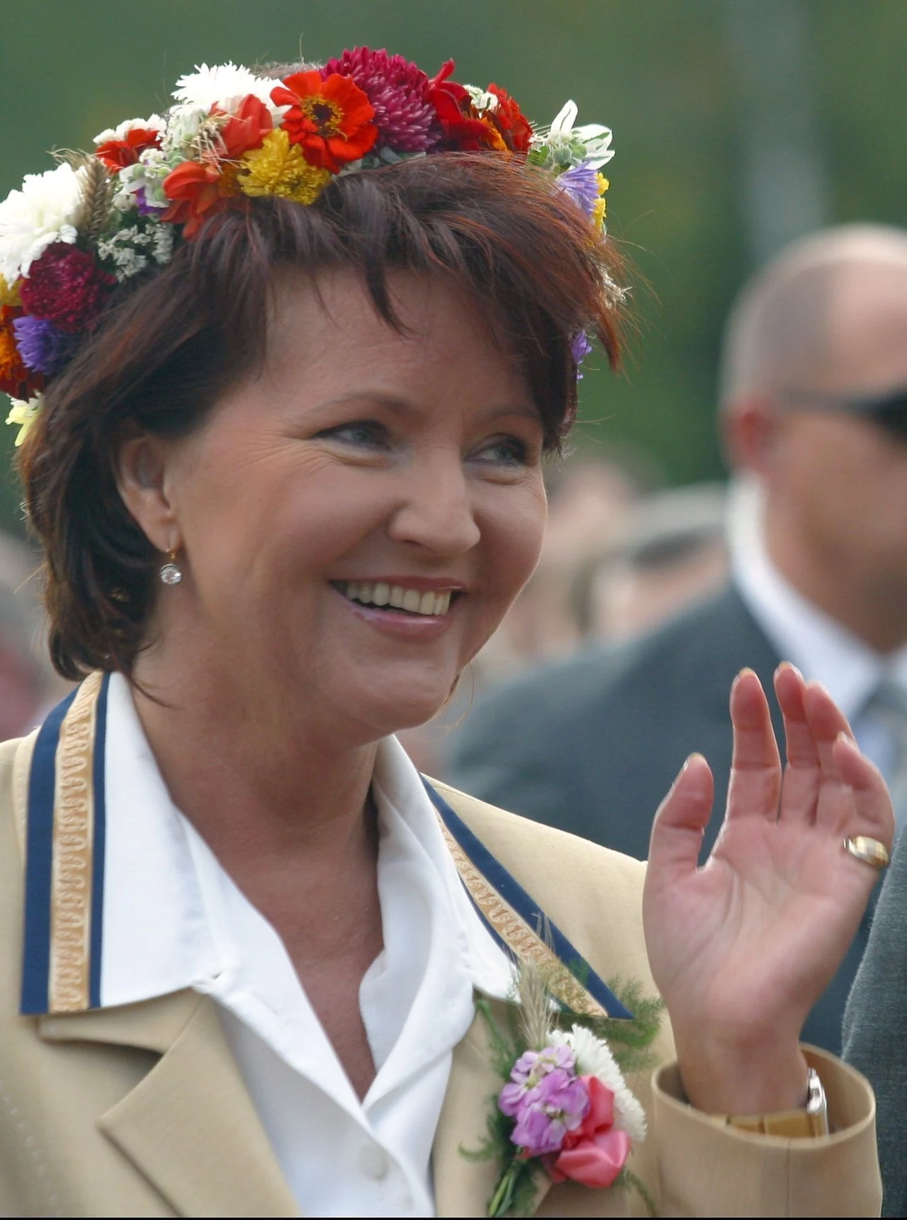Jolanta Kwaśniewska – jako ekspertka od stylu – wydała nawet kilka książek, brała też udział w telewizyjnych programach o takiej tematyce. Jolanta Kwaśniewska – jako ekspertka od stylu – wydała nawet kilka książek, brała też udział w telewizyjnych programach o takiej tematyce.