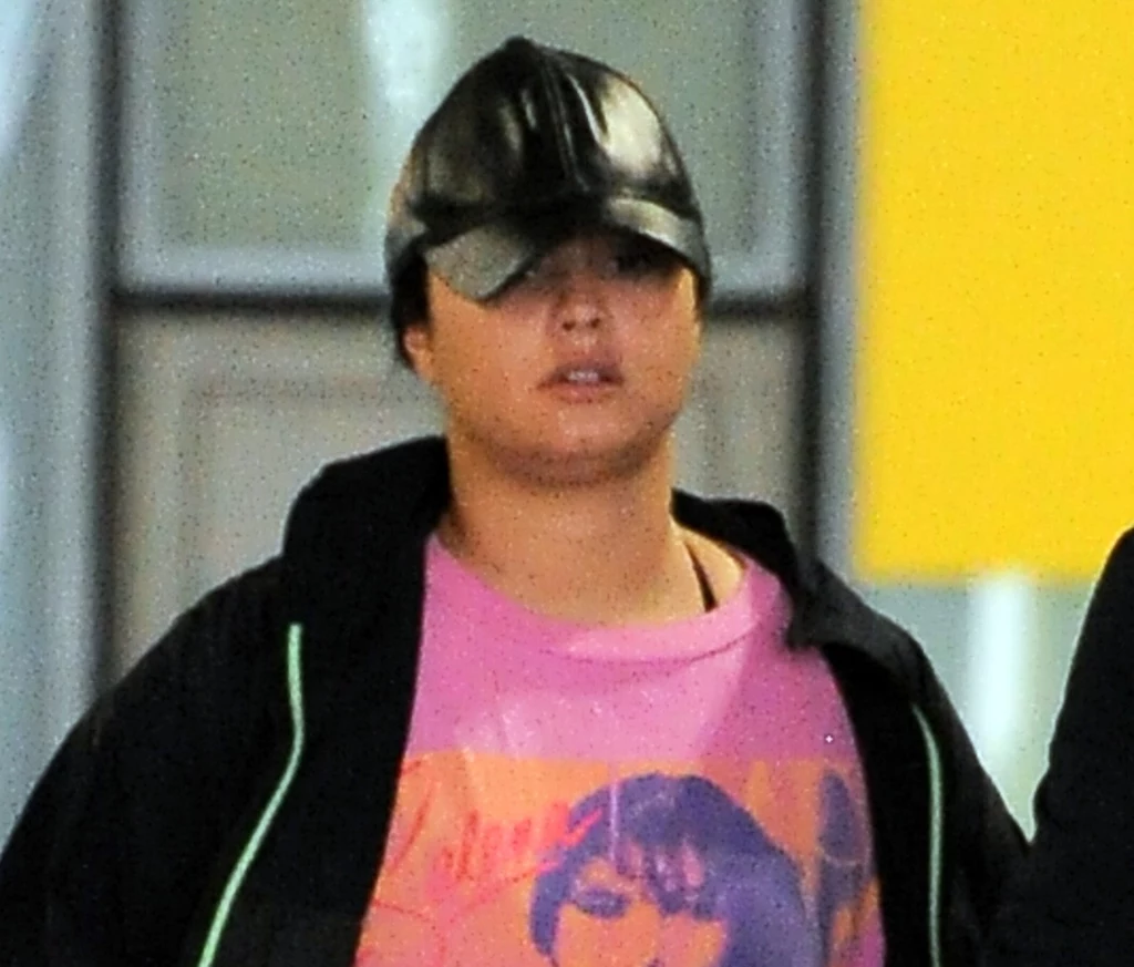 Niedawno zaś Lovato ogłosiła, że wraca do pracy – właśnie rozpoczęła współpracę ze Scooterem Braunem: menedżerem Justina Biebera.