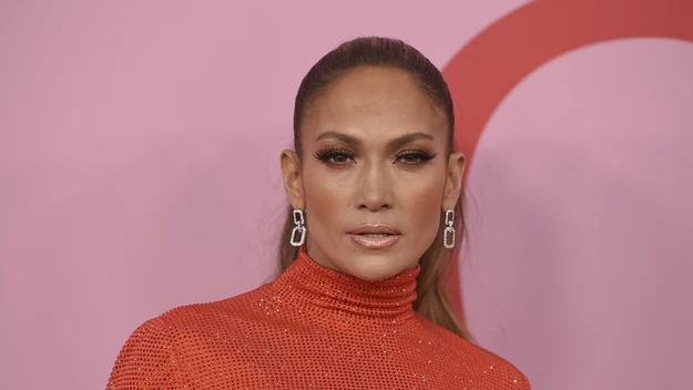 Jennifer Lopez uchodzi za ikonę mody.