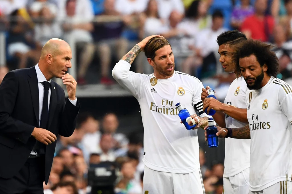 Trener Zidane i jego zawodnicy Trener Zidane i jego zawodnicy