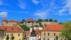 Eger: Miasto wina i źródeł