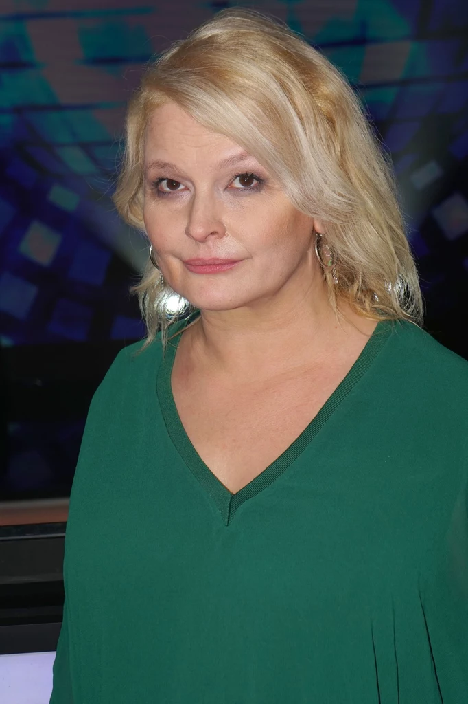 Dominika Ostałowska na planie programu "Jaka to melodia"