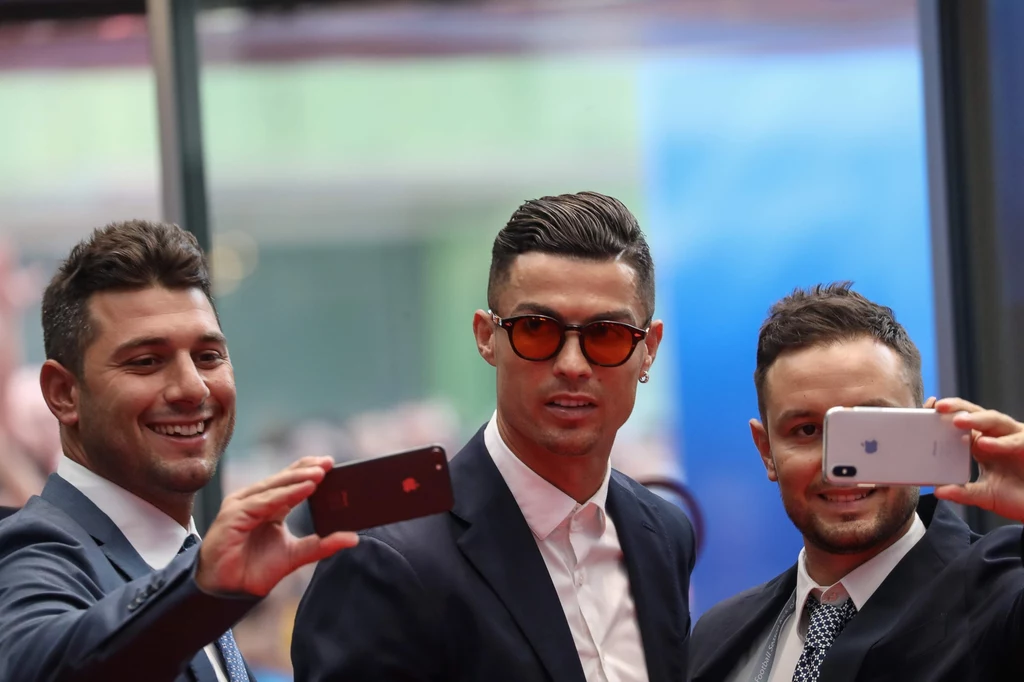 Cristiano Ronaldo Cristiano Ronaldo