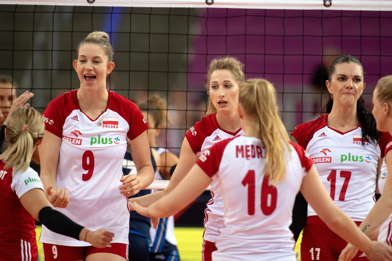 To było czwarte zwycięstwo podopiecznych trenera Jacka Nawrockiego w europejskim czempionacie. W grupie uległy jednie 2:3 Belgii. Wcześniej w łódzkiej Atlas Arenie wygrały bez straty seta ze Słowenią i Portugalią oraz Ukrainą (3:1). Włoszki z czterema wygranymi i jedną porażką zajęły pierwsze miejsce w tabeli gr. B.