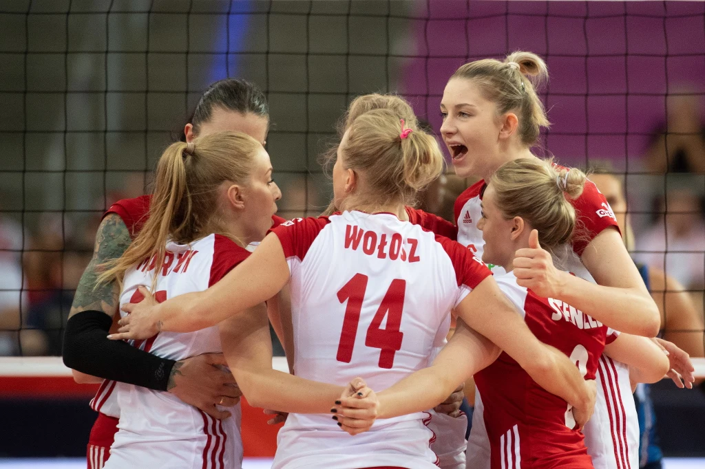 To było czwarte zwycięstwo podopiecznych trenera Jacka Nawrockiego w europejskim czempionacie. W grupie uległy jednie 2:3 Belgii. Wcześniej w łódzkiej Atlas Arenie wygrały bez straty seta ze Słowenią i Portugalią oraz Ukrainą (3:1). Włoszki z czterema wygranymi i jedną porażką zajęły pierwsze miejsce w tabeli gr. B.