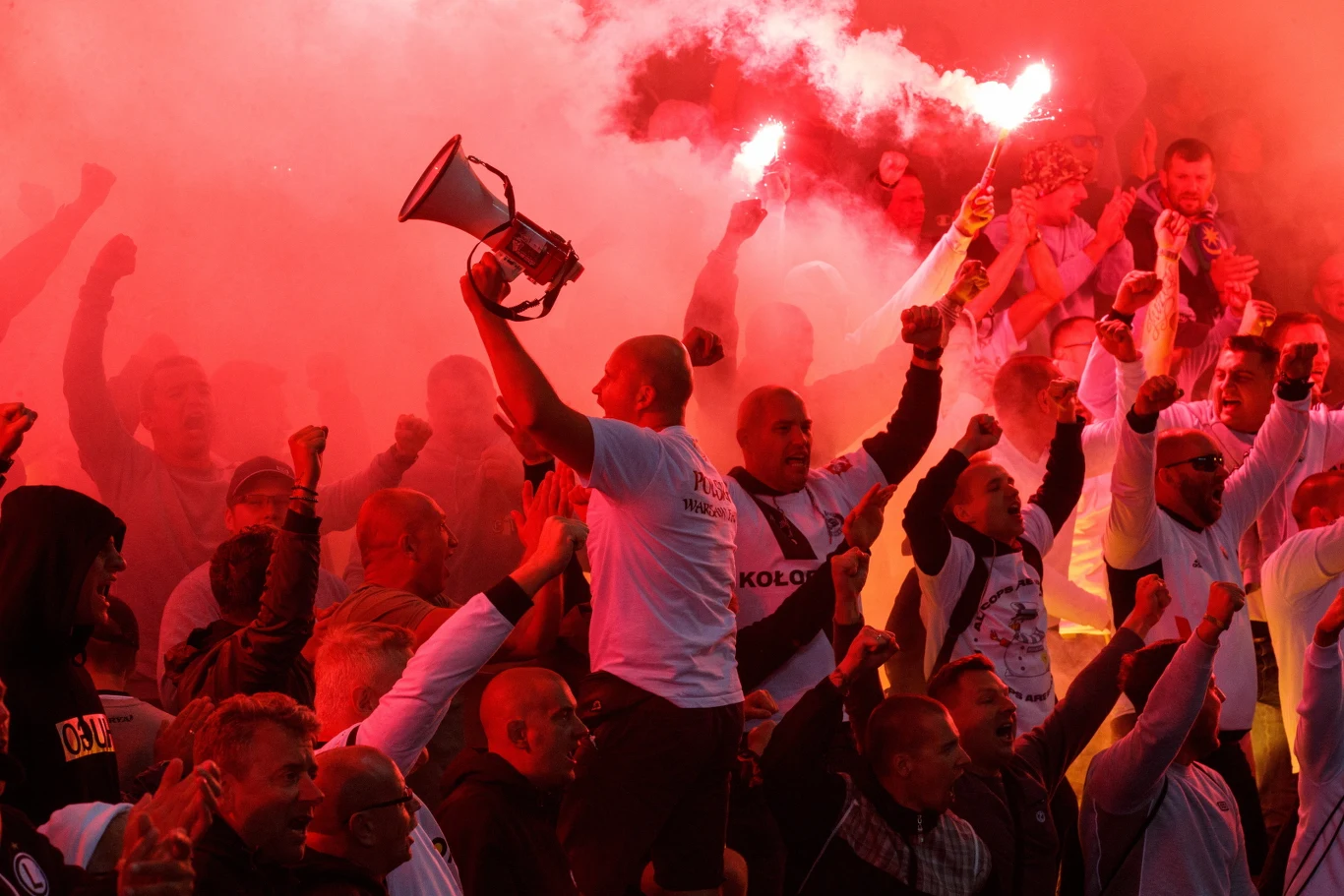 Racowisko w wykonaniu kibiców Legii