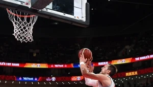 Mateusz Ponitka zdobywa kolejne punkty w starciu z Wenezuelą