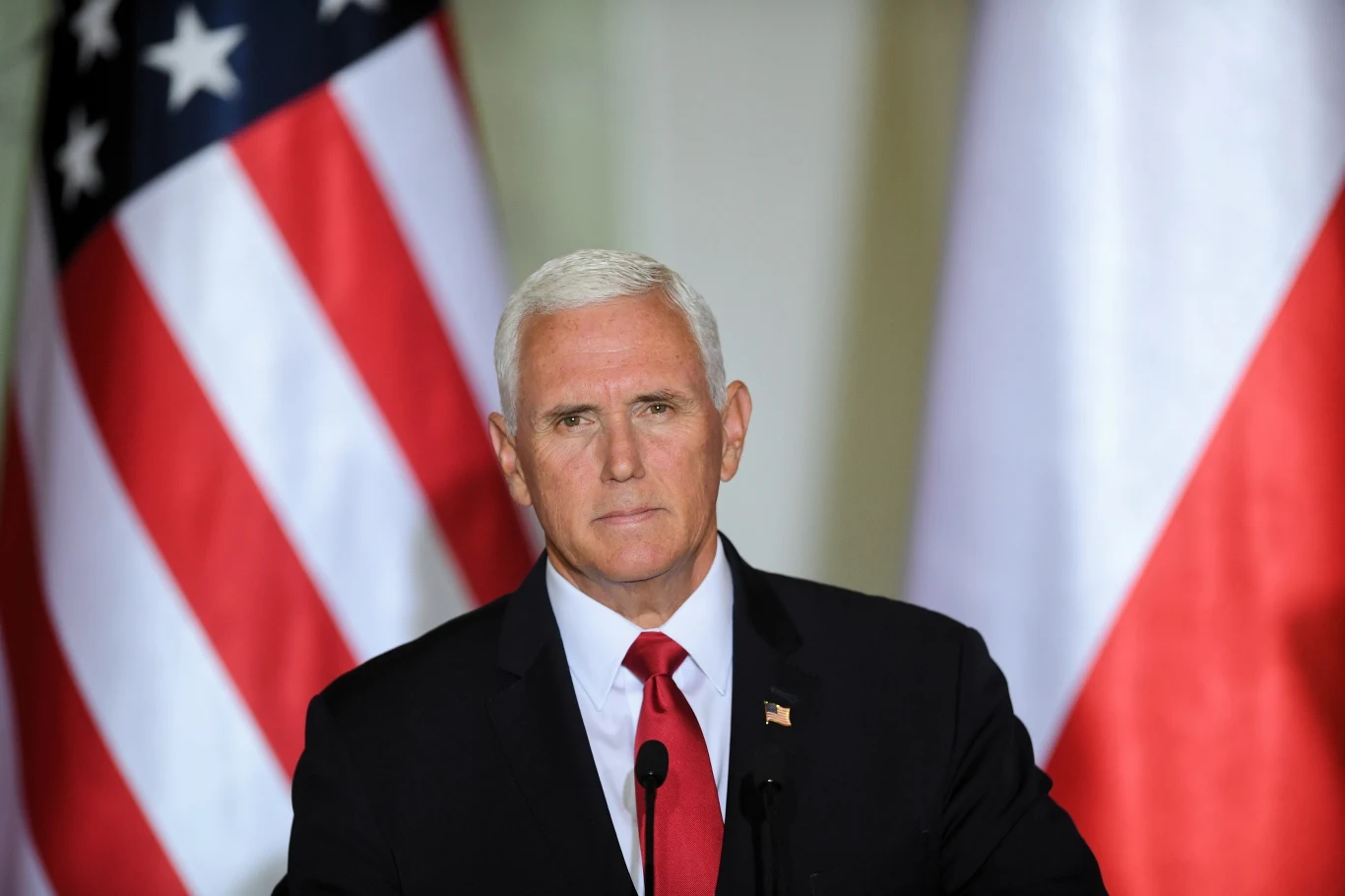 Mike Pence podkreślił również w poniedziałek w Warszawie, że "Polska i Stany Zjednoczone nigdy nie zostaną podzielone, bo nie jesteśmy tylko sojusznikami, jesteśmy rodziną". Mike Pence podkreślił również w poniedziałek w Warszawie, że "Polska i Stany Zjednoczone nigdy nie zostaną podzielone, bo nie jesteśmy tylko sojusznikami, jesteśmy rodziną".