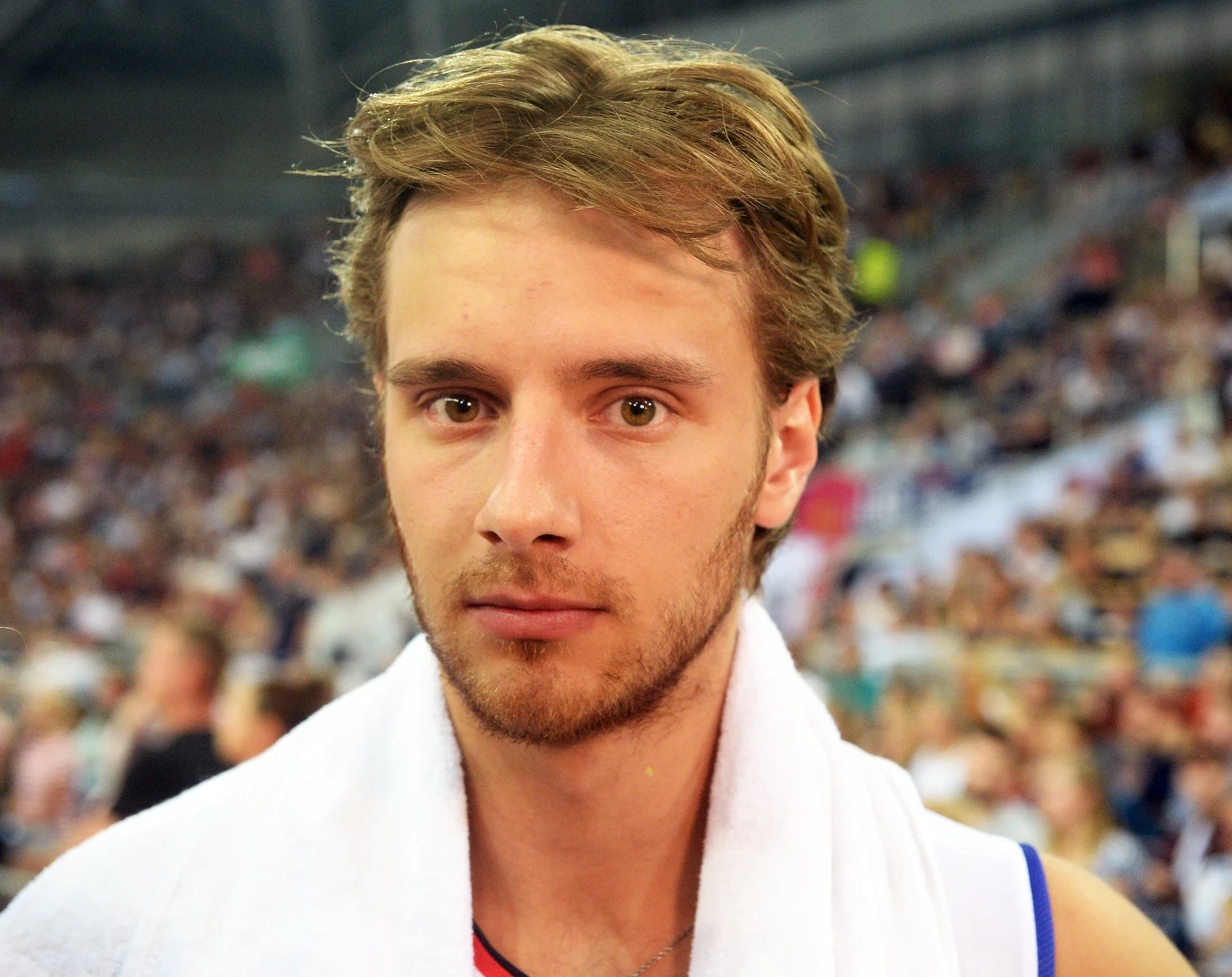 Maciej Musiał nie przyjmuje na razie zbyt wielu propozycji zawodowych, bo chce skupić się na nauce Maciej Musiał nie przyjmuje na razie zbyt wielu propozycji zawodowych, bo chce skupić się na nauce