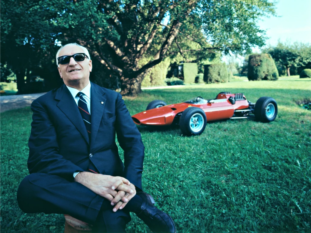 Enzo Ferrari - założyciel wytwórni słynnych sportowych samochodów