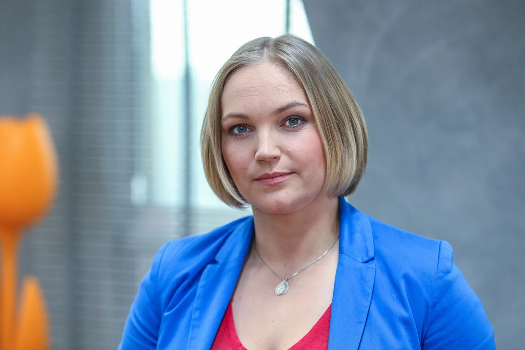 Dominika Chorosińska (z domu Figurska) wyznaje tradycyjne, chrześcijańskie wartości. Nic dziwnego, że gwiazda „M jak miłość” oraz jej mąż Michał doczekali się sporej gromadki. Chorosińscy są rodzicami piątki dzieci: Anastazji, Matyldy, Józefa, Piotra i Jana Pawła. Choć w przeszłości zdarzały im się skoki w bok, deklarują, że „wierność jest sexy”. Dominika Chorosińska (z domu Figurska) wyznaje tradycyjne, chrześcijańskie wartości. Nic dziwnego, że gwiazda „M jak miłość” oraz jej mąż Michał doczekali się sporej gromadki. Chorosińscy są rodzicami piątki dzieci: Anastazji, Matyldy, Józefa, Piotra i Jana Pawła. Choć w przeszłości zdarzały im się skoki w bok, deklarują, że „wierność jest sexy”.