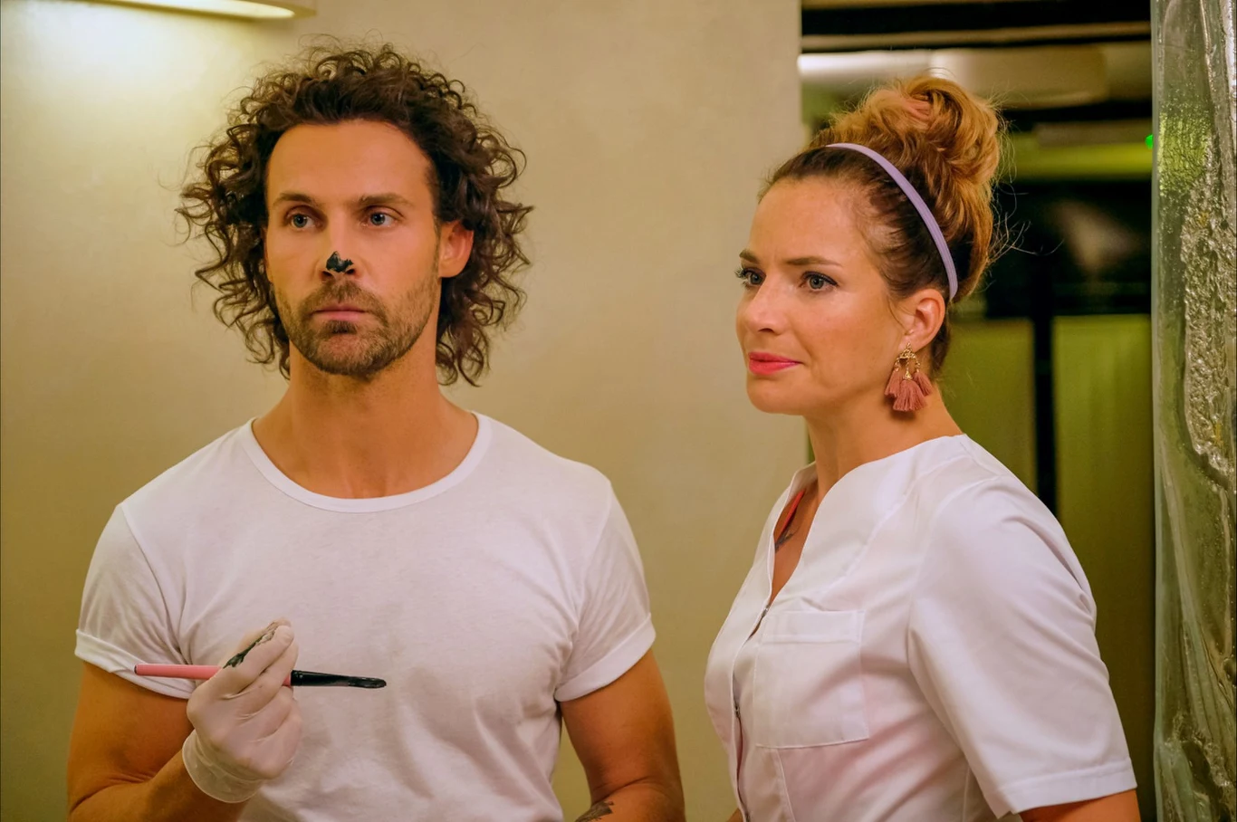 Bartosz Porczyk i Anna Dereszowska w filmie "Mayday". Bartosz Porczyk i Anna Dereszowska w filmie "Mayday".