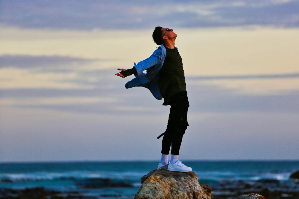 Zobacz zdjęcia z pierwszego odcinka programu "Starsza pani musi fiknąć" z udziałem Dawida Kwiatkowskiego i jego mamy