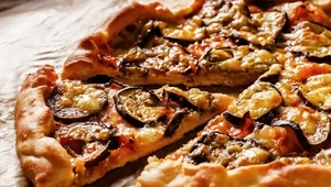 Pizza z pieczonym bakłażanem