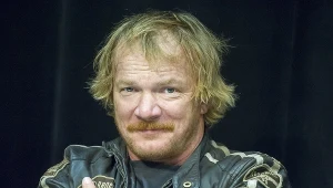 Eryk Lubos udowadnia, że dobry aktor zagra wszystko