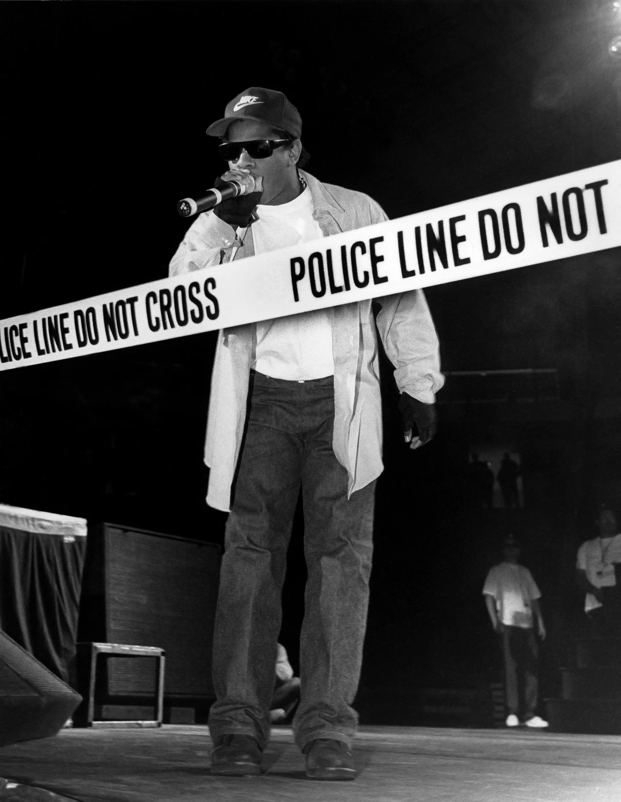 Raperzy bezpardonowo krytykowali brutalne działania policji w Compton ("Fuck Tha Police") oraz problem rasizmu w Stanach ("Express Yourself"). Ostre słowa padające na płycie przykuły uwagę FBI. Federalni na prośbę organizacji Focus on the Family, wysłali oficjalne pismo do Ruthless Records, z żądaniem zaprzestania propagowania agresywnych treści pod groźbą podjęcia stosownych działań. W tym samym czasie policja oświadczyła, iż nie będzie ochraniać koncertów grupy, przez co ta musiała tymczasowo przerwać trasę. Raperzy bezpardonowo krytykowali brutalne działania policji w Compton ("Fuck Tha Police") oraz problem rasizmu w Stanach ("Express Yourself"). Ostre słowa padające na płycie przykuły uwagę FBI. Federalni na prośbę organizacji Focus on the Family, wysłali oficjalne pismo do Ruthless Records, z żądaniem zaprzestania propagowania agresywnych treści pod groźbą podjęcia stosownych działań. W tym samym czasie policja oświadczyła, iż nie będzie ochraniać koncertów grupy, przez co ta musiała tymczasowo przerwać trasę.