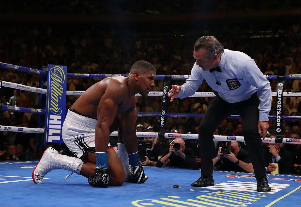 Anthony Joshua na deskach Anthony Joshua na deskach