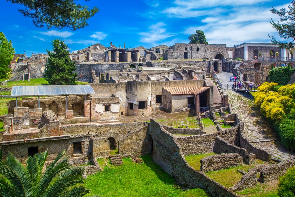 Ruiny Pompei, miasta zniszczonego przez erupcję Wezuwiusza Ruiny Pompei, miasta zniszczonego przez erupcję Wezuwiusza