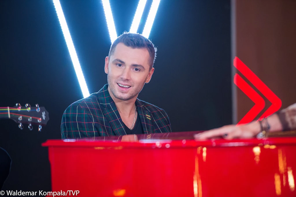 Jak Kamil Bednarek zareagował na własny utwór w "The Voice of Poland"