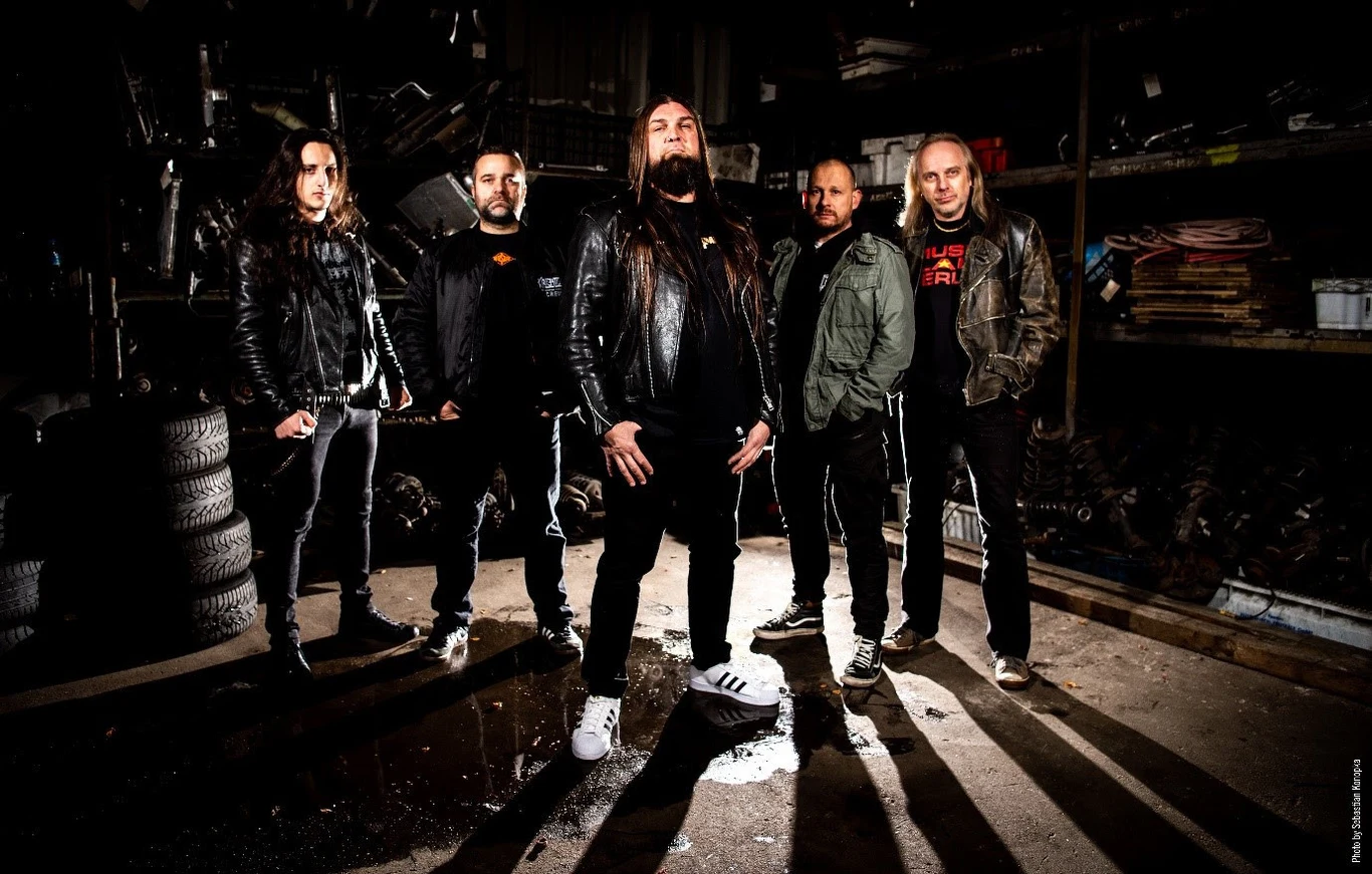 Bonded szykuje debiutancki album Bonded szykuje debiutancki album