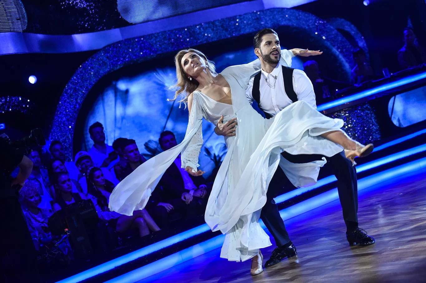 Reni Jusis i Misza Steciuk w walcu angielskim Reni Jusis i Misza Steciuk w walcu angielskim