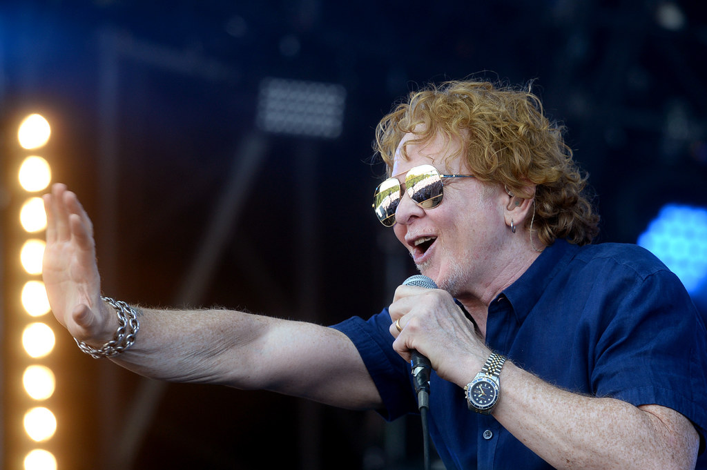 Na czele Simply Red stoi Mick Hucknall