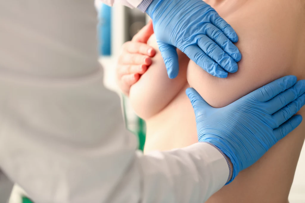 Najpopularniejszą formą rekonstrukcji jest wstawienie implantu Najpopularniejszą formą rekonstrukcji jest wstawienie implantu