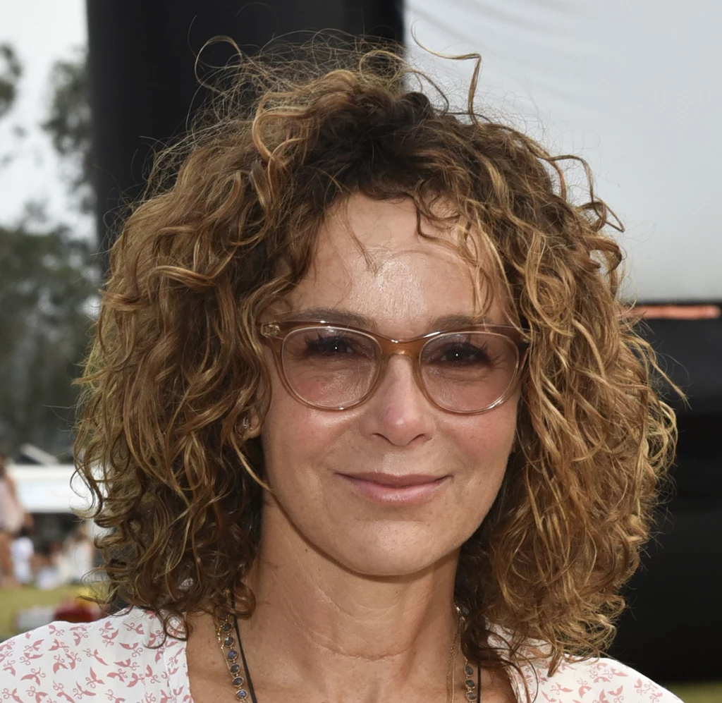 Jennifer Grey jej filigranowa sylwetka idealnie nadawała się do pierwszoplanowej roli kobiecej. Jennifer Grey jej filigranowa sylwetka idealnie nadawała się do pierwszoplanowej roli kobiecej.