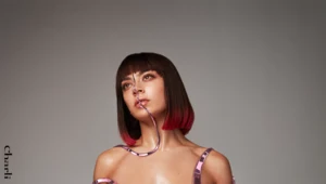 Charli XCX "Charli": Pop przyszłości. Teraz [RECENZJA]