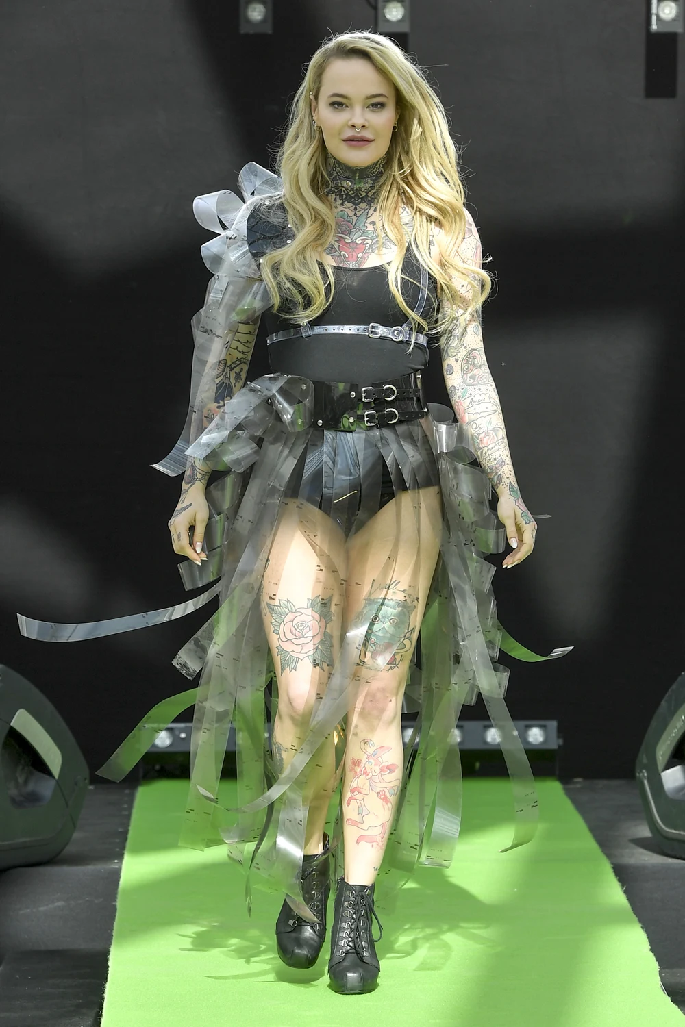 Monika Miller na pokazie "Moda na recykling" Monika Miller na pokazie "Moda na recykling"