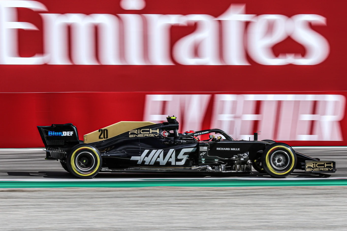 Zespół Haas nie zamierza zmieniac składu kierowców Zespół Haas nie zamierza zmieniac składu kierowców