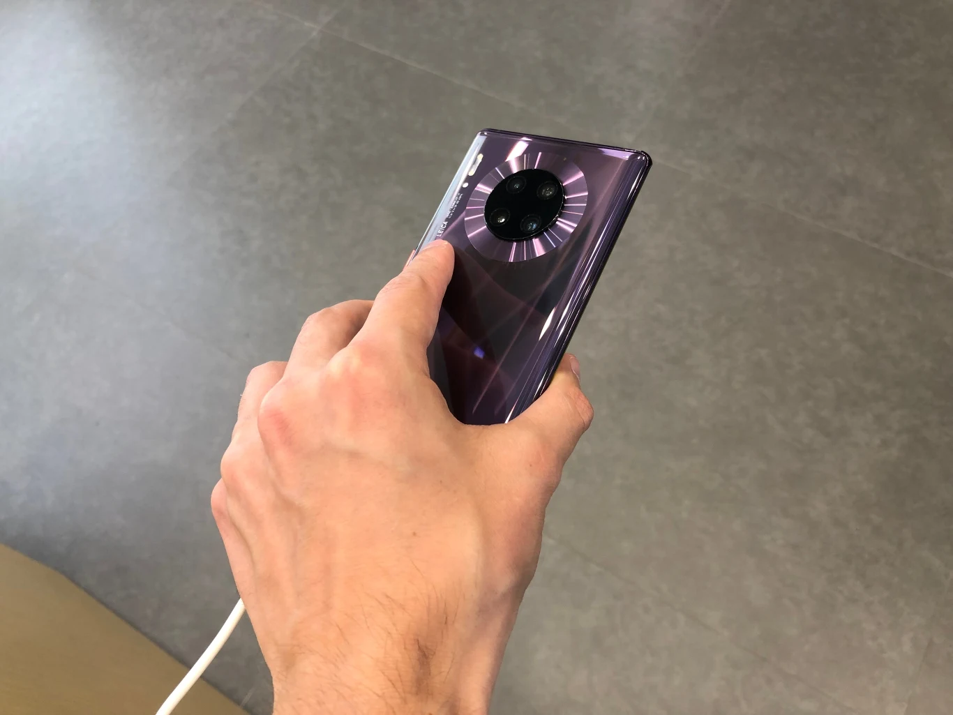 Mate 30 Pro w sklepie w Szanghaju