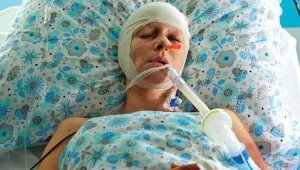Stan policjantki lekarze określą jako bardzo ciężki. Kobieta zapadnie w śpiączkę...