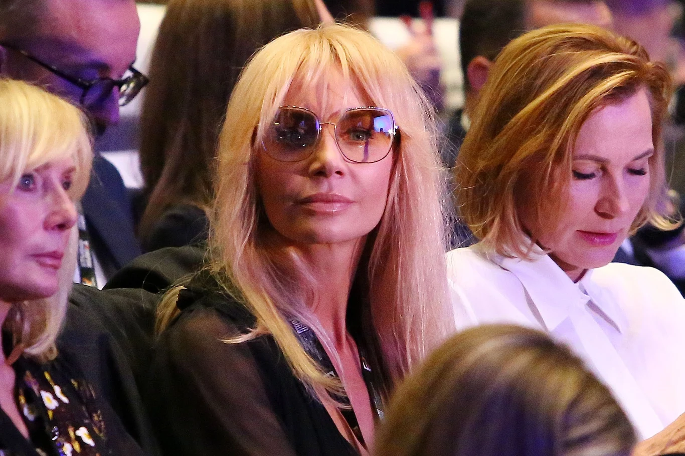 Agnieszka Woźniak-Starak na premierze filmu "Ukryta gra" Agnieszka Woźniak-Starak na premierze filmu "Ukryta gra"