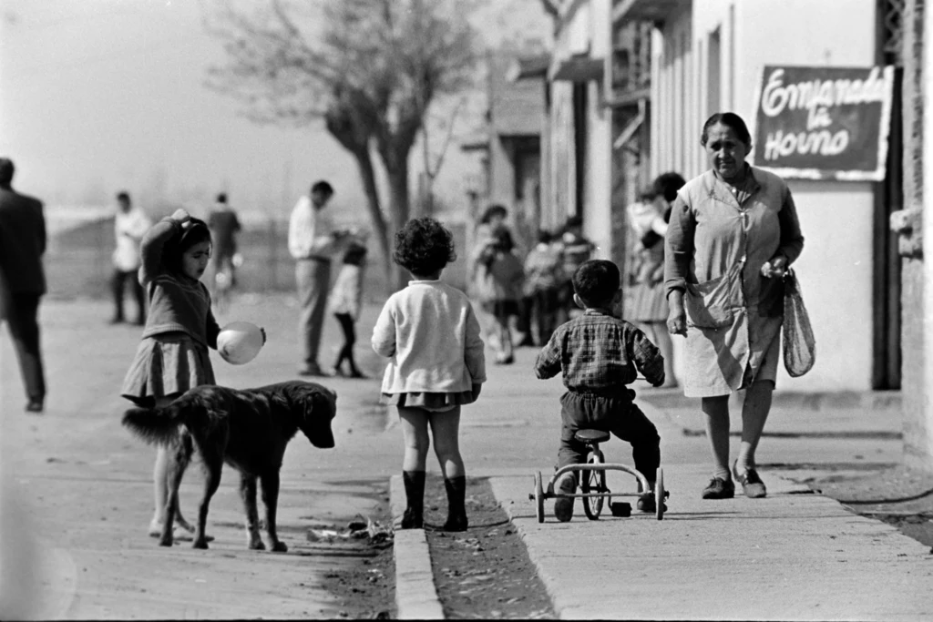 Dzieci z Chile trafiały do domów adopcyjnych mi.in.: we Francji, Niemczech, Włoszech, czy USA