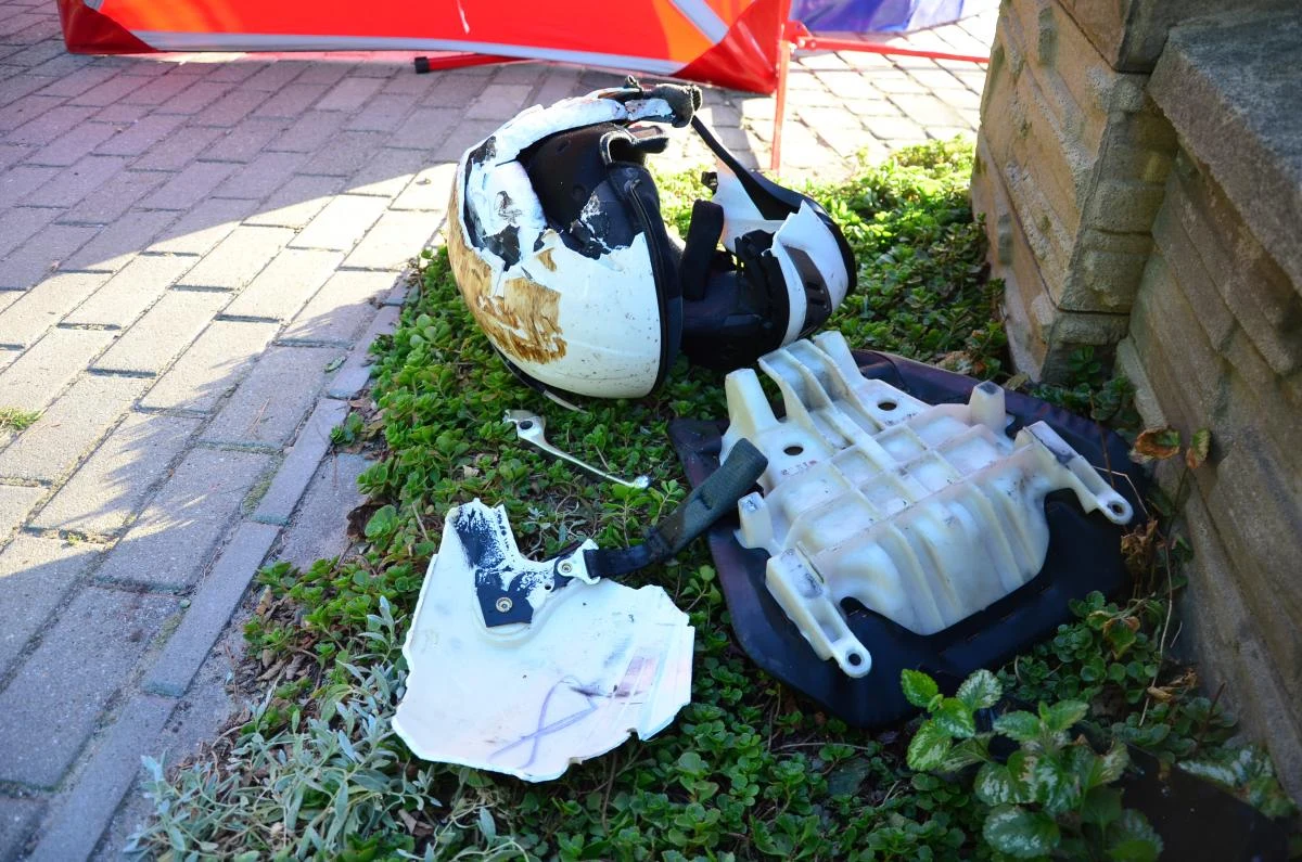 Kask nie wytrzymał uderzenia