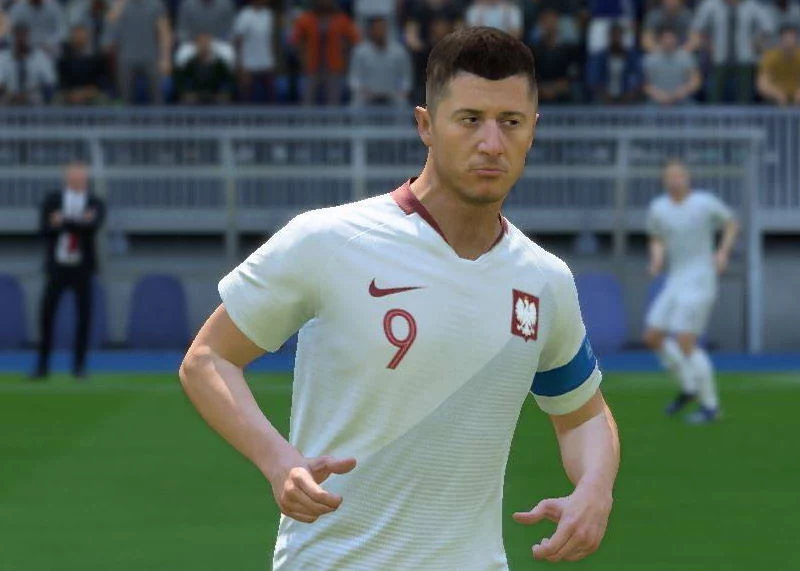 Z innymi popularnymi piłkarzami jest już lepiej. Nie jest zaskoczeniem, że odpowiednie odwzorowanie posiada Robert Lewandowski. Napastnik to niewątpliwie jedna z największych gwiazd obecnego futbolu, choć w rankingu FIFY został on wybrany dopiero trzynastym najlepszym graczem na swojej pozycji. Z innymi popularnymi piłkarzami jest już lepiej. Nie jest zaskoczeniem, że odpowiednie odwzorowanie posiada Robert Lewandowski. Napastnik to niewątpliwie jedna z największych gwiazd obecnego futbolu, choć w rankingu FIFY został on wybrany dopiero trzynastym najlepszym graczem na swojej pozycji.